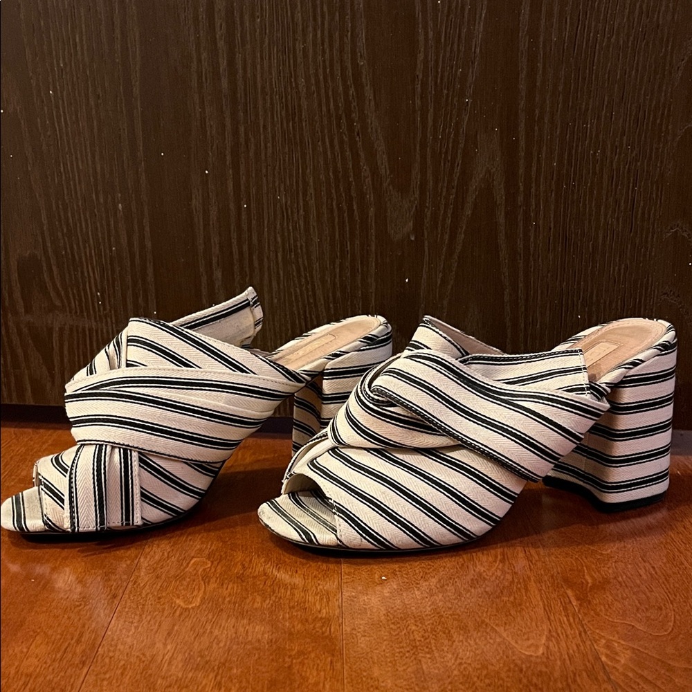 Topshop White and Black Striped Twist Open-Toe Block Heel Mules